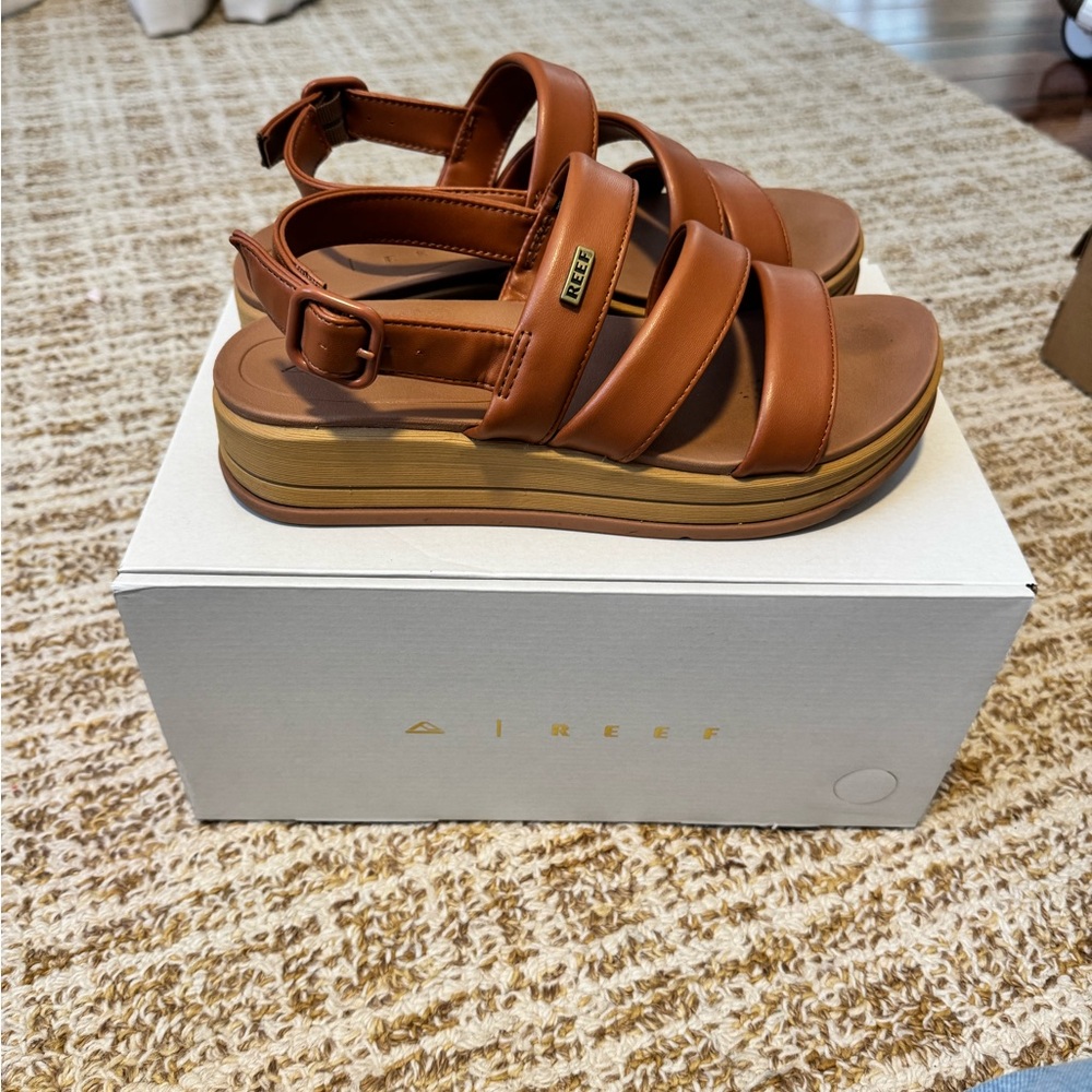 Reef Women's Aura Escape Sandals Size 9 NWB - Picture 7 of 9